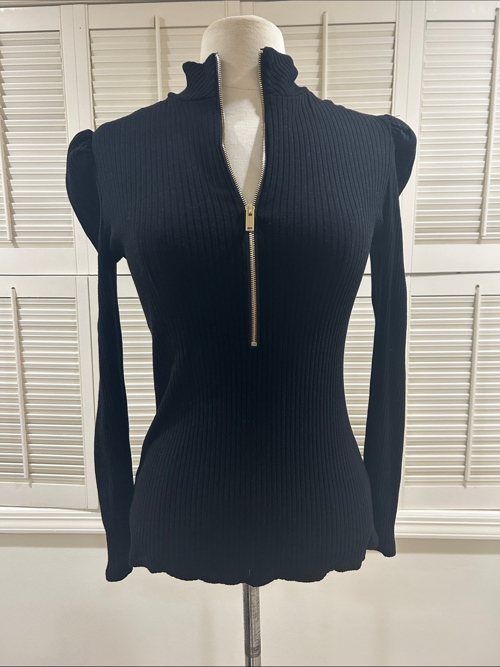 New! Generation Love long sleeve ribbed top in perfect condition